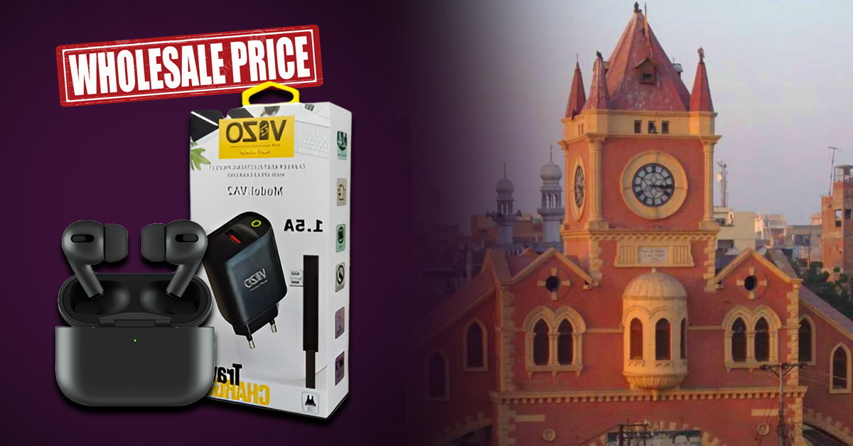 A collection of bulk chargers and earphones available at wholesale rates in Hyderabad through Saddar App.