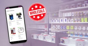 Retailer browsing mobile accessories on Saddar App for wholesale purchase in Karachi.